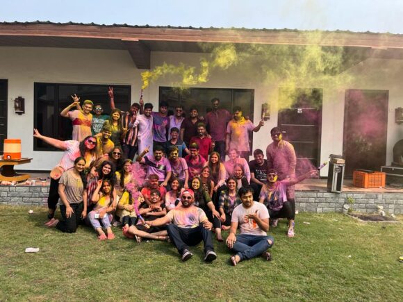 holi party group photo